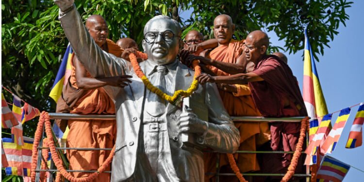 അംബേദ്കർ ജയന്തി ആഘോഷിച്ച് രാജ്യം