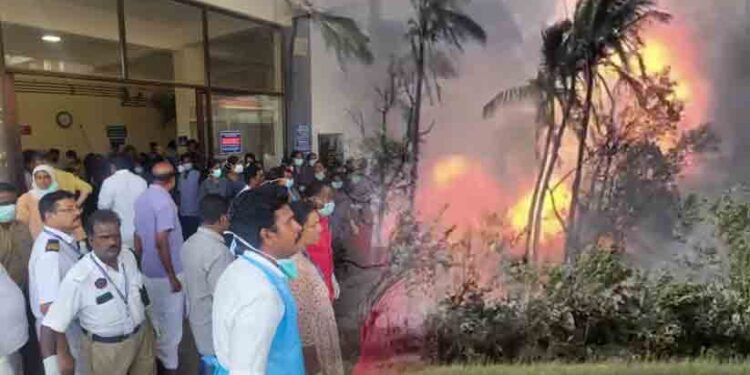 മുണ്ടത്തിക്കോട് വെടിക്കെട്ട് പുരയിൽ സ്ഫോടനം; ഒൻപത് മൃതദേഹങ്ങൾ കണ്ടെത്തി