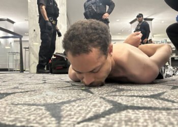 വൈറ്റ് ഹൗസ് വെടിവെപ്പ്: അക്രമിയുടെ ചിത്രം പുറത്തുവിട്ട് ട്രംപ്; സുരക്ഷ ഉദ്യോഗസ്ഥന് വെടിയേറ്റു