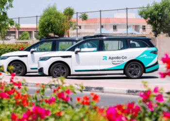 ദുബായിൽ രണ്ടിടത്ത്​ ഡ്രൈവറില്ലാ ടാക്സികൾ സർവിസ് തുടങ്ങി .