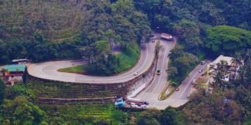 താമരശ്ശേരി ചുരത്തിൽ നാളെ ഗതാഗത നിയന്ത്രണം; ഭാരവാഹനങ്ങൾക്കും മൾട്ടി ആക്സിൽ വാഹനങ്ങൾക്കും പൂർണ വിലക്ക്