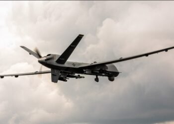 സംശയാസ്പദമായി പറക്കുന്ന വസ്തുക്കൾ കണ്ടാൽ ഉടൻ റിപ്പോർട്ട് ചെയ്യണം; ഒമാൻ മുന്നറിയിപ്പ്