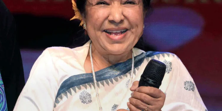 ഗായിക ആശാ ഭോസ്‌ലെ അന്തരിച്ചു; സംഗീത ലോകത്ത് ഒരു യുഗം അവസാനിക്കുന്നു