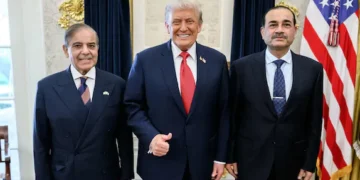 പാക്കിസ്ഥാന്റെ ഇടപെടൽ; ട്രംപ് വെടിനിർത്തൽ പ്രഖ്യാപിച്ചു, ഇറാൻ സമ്മതം സൂചിപ്പിച്ചു – എണ്ണവില ഇടിഞ്ഞു, സ്വർണം കുതിച്ചു