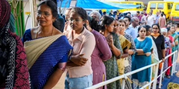 വിധിയെഴുതി കേരളം: 77.75% പോളിംഗ്; കോഴിക്കോടും പാലക്കാടും 80% കടന്നു, ചിലയിടങ്ങളിൽ സംഘർഷം