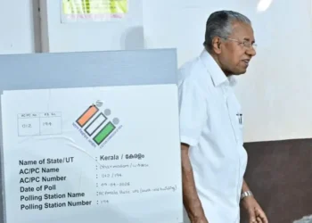 ‘ഞങ്ങൾ ജനങ്ങളോടൊപ്പം, ജനങ്ങൾ ഞങ്ങളോടൊപ്പം’; കൂടുതൽ സീറ്റുകൾ നേടുമെന്ന് പിണറായി വിജയൻ