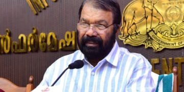 വേനലവധിയിൽ ക്ലാസുകൾ പാടില്ലെന്ന് മന്ത്രി; വിരുദ്ധ ഉത്തരവുമായി പൊതുവിദ്യാഭ്യാസ ഡയറക്ടർ