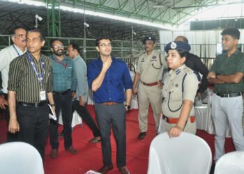 എണ്ണിത്തുടങ്ങാം; സംസ്ഥാനത്ത് എല്ലാ ക്രമീകരണങ്ങളും പൂർത്തിയായി