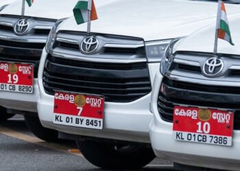 മന്ത്രിമാരുടെ ഔദ്യോഗിക വാഹന നമ്പറുകൾ പ്രഖ്യാപിച്ചു; മുഖ്യമന്ത്രിക്ക് ‘1’, ആഭ്യന്തര മന്ത്രിക്ക് ‘9’