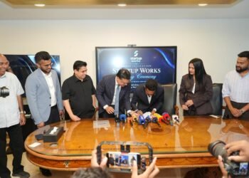 യുഎഇയിൽ ആദ്യമായി ബിസിനസ് സെറ്റപ്പ് സ്ഥാപനത്തിന് സിനിമാ താരം ബ്രാൻഡ് അംബാസഡർ; സ്റ്റാർട്ടപ്പ് വർക്സിനൊപ്പം ആസിഫ് അലി