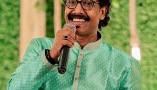 ഷാർജ ഇന്ത്യൻ സ്കൂൾ സംഗീത വിഭാഗം മേധാവി അനിൽ പി ബാലൻ വിരമിക്കുന്നു; 21 വർഷത്തെ സേവനത്തിന് വിരാമം