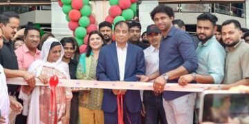 Inauguration ceremony of CM Hypermarket in Ajman Jurf by Dr. Birbal Singh and CM Group management