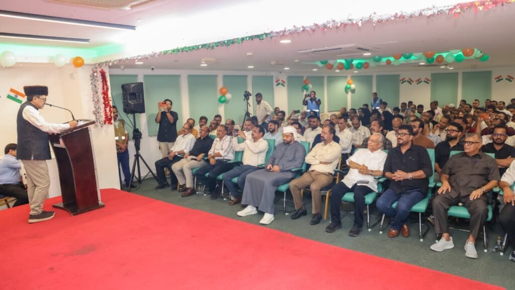Panakkad Sadiqali Shihab Thangal inaugurating the K.M. Seethi Sahib Memorial Library at Dubai KMCC headquarters.