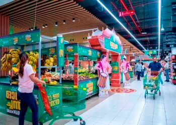 LuLu Hypermarket Onam Sadya display featuring traditional Kerala dishes and festive produce in UAE