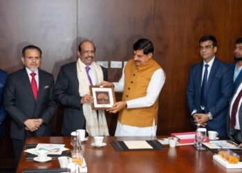 LuLu Group plans a Rs 2,000-crore investment in Madhya Pradesh for malls, hypermarkets, and agri-procurement following talks with CM Mohan Yadav in Dubai.