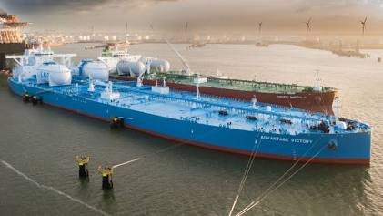 Supertanker freight rates jumped to an unprecedented $1.3 million a day as Iran shut the Strait of Hormuz, Oil Minister Paknejad stepped down, and oil prices rose.