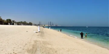 Sharjah temporarily closes all city beaches as specialized teams take proactive measures to prevent offshore tanker oil spill pollution from hitting the coastline.